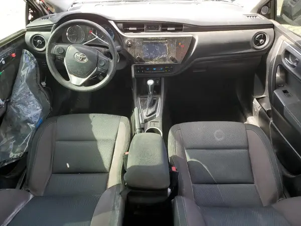 5YFBURHE5JP827386 2018 TOYOTA COROLLA - Image 8