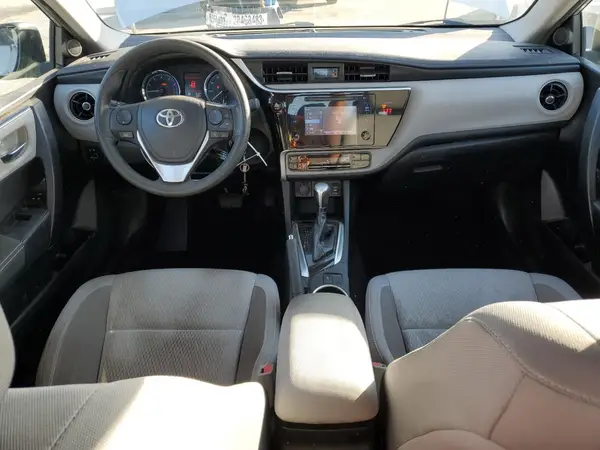 5YFBURHE5JP827453 2018 TOYOTA COROLLA - Image 8