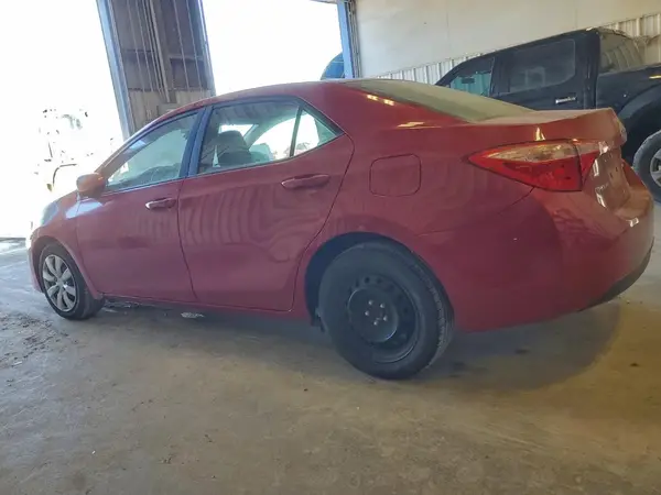 5YFBURHE5JP828246 2018 TOYOTA COROLLA - Image 2