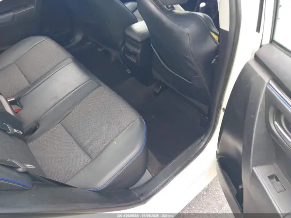 5YFBURHE5JP829090 2018 TOYOTA COROLLA - Image 8