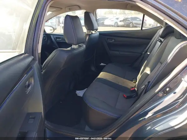 5YFBURHE5JP829297 2018 TOYOTA COROLLA - Image 8