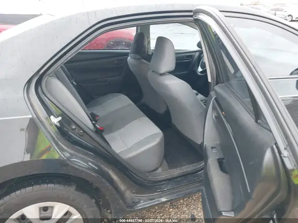 5YFBURHE5JP829848 2018 TOYOTA COROLLA - Image 8