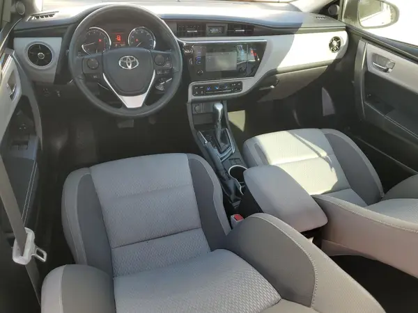 5YFBURHE5JP831597 2018 TOYOTA COROLLA - Image 8