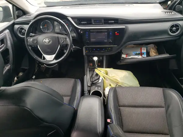 5YFBURHE5JP833544 2018 TOYOTA COROLLA - Image 8