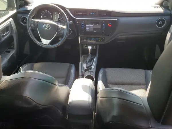 5YFBURHE5JP839702 2018 TOYOTA COROLLA - Image 8