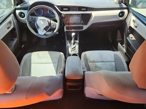 5YFBURHE5JP840137 2018 TOYOTA COROLLA - Image 8