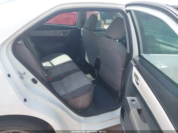 5YFBURHE5JP840879 2018 TOYOTA COROLLA - Image 8