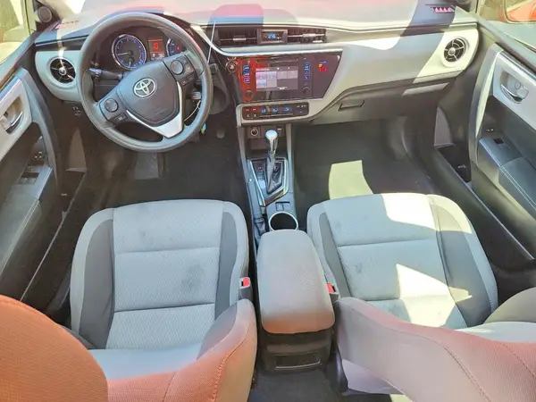 5YFBURHE5JP841935 2018 TOYOTA COROLLA - Image 8