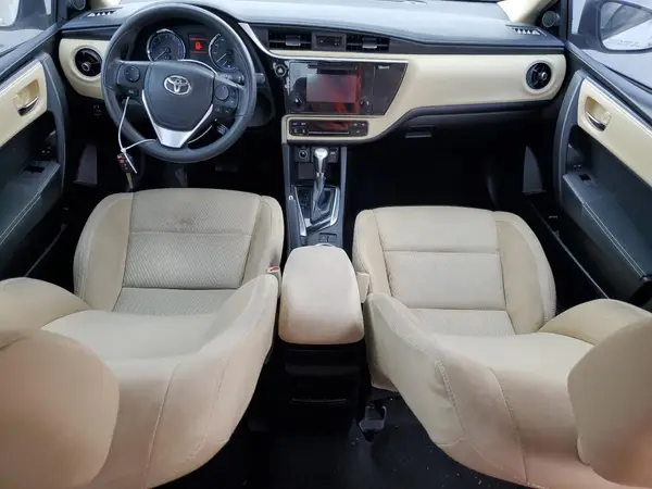 5YFBURHE5JP842843 2018 TOYOTA COROLLA - Image 8
