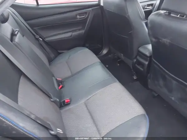 5YFBURHE5JP843488 2018 TOYOTA COROLLA - Image 8