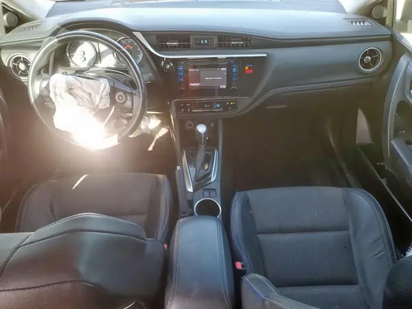 5YFBURHE5JP846553 2018 TOYOTA COROLLA - Image 8