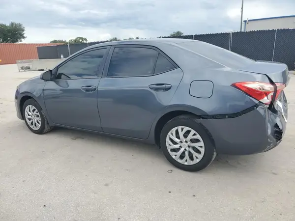 5YFBURHE5JP846830 2018 TOYOTA COROLLA - Image 2
