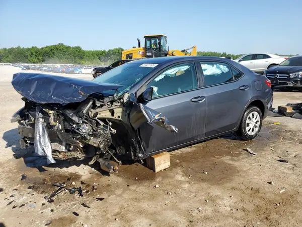 5YFBURHE5JP847718 2018 TOYOTA COROLLA - Image 1