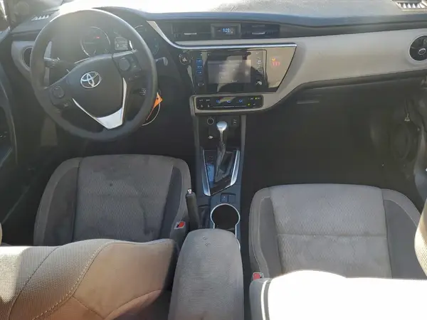 5YFBURHE5JP848738 2018 TOYOTA COROLLA - Image 8