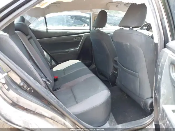 5YFBURHE5JP849906 2018 TOYOTA COROLLA - Image 8