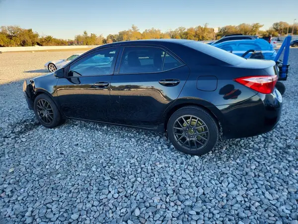 5YFBURHE5JP850232 2018 TOYOTA COROLLA - Image 2