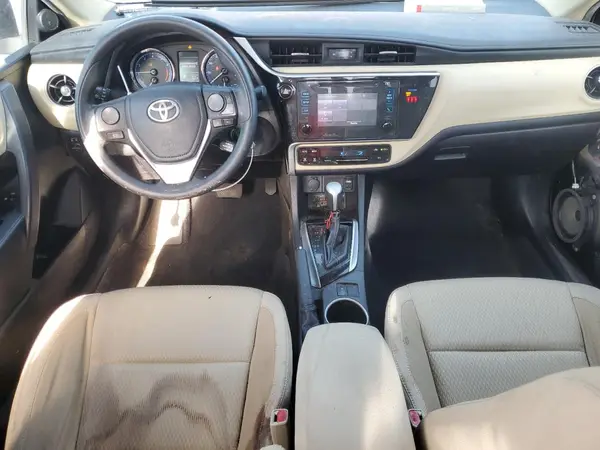 5YFBURHE5JP850750 2018 TOYOTA COROLLA - Image 8