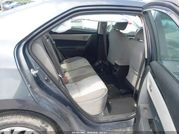 5YFBURHE5JP850957 2018 TOYOTA COROLLA - Image 8