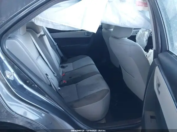 5YFBURHE5JP852899 2018 TOYOTA COROLLA - Image 8