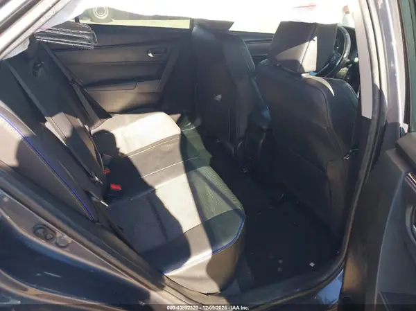 5YFBURHE5JP855012 2018 TOYOTA COROLLA - Image 8