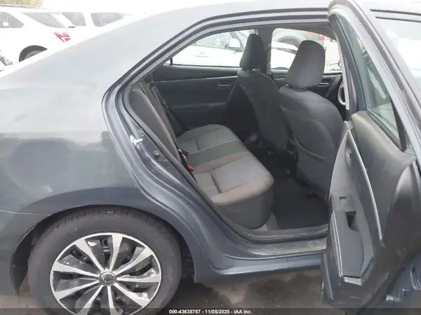 5YFBURHE5JP855091 2018 TOYOTA COROLLA - Image 8