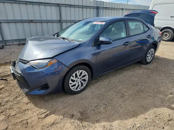 5YFBURHE5JP855592 2018 TOYOTA COROLLA - Image 1