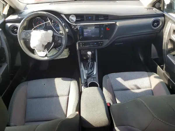 5YFBURHE5JP855625 2018 TOYOTA COROLLA - Image 8
