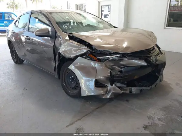 5YFBURHE5KP858493 2019 TOYOTA COROLLA - Image 1