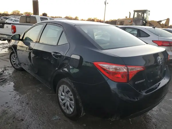 5YFBURHE5KP859143 2019 TOYOTA COROLLA - Image 2