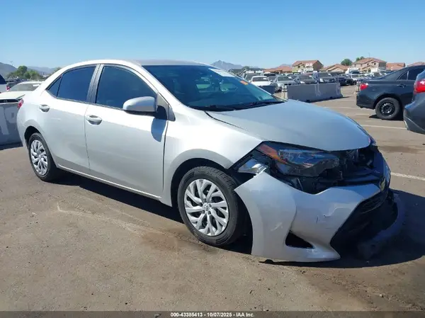 5YFBURHE5KP862558 2019 TOYOTA COROLLA - Image 1