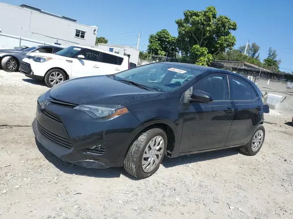 5YFBURHE5KP865864 2019 TOYOTA COROLLA - Image 1