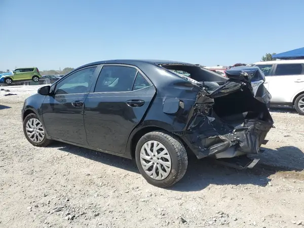 5YFBURHE5KP865864 2019 TOYOTA COROLLA - Image 2
