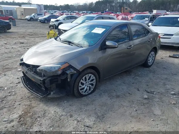 5YFBURHE5KP866609 2019 TOYOTA COROLLA - Image 2