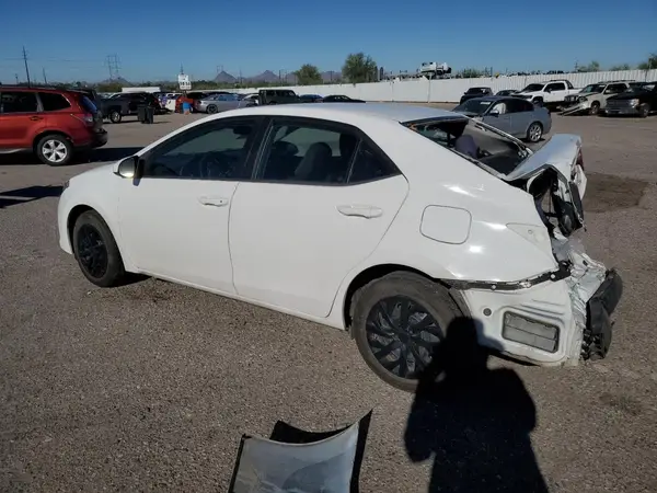 5YFBURHE5KP873608 2019 TOYOTA COROLLA - Image 2