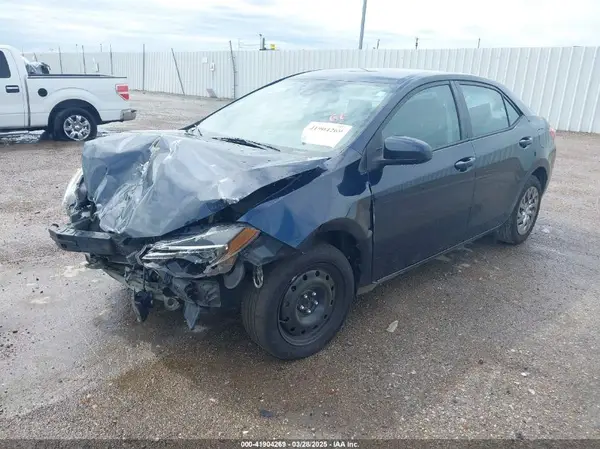 5YFBURHE5KP874211 2019 TOYOTA COROLLA - Image 2