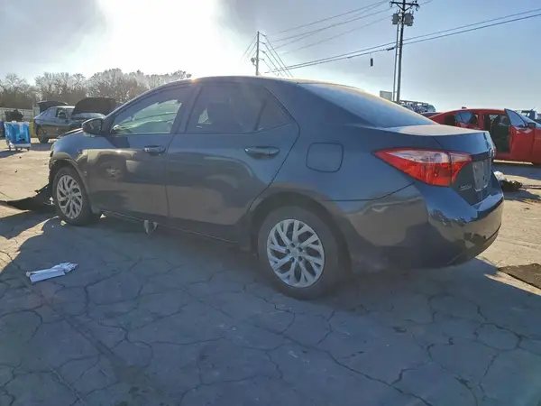 5YFBURHE5KP876699 2019 TOYOTA COROLLA - Image 2