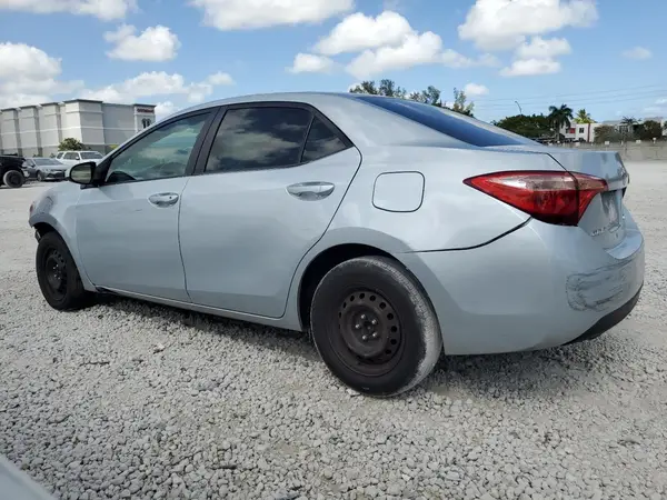 5YFBURHE5KP877559 2019 TOYOTA COROLLA - Image 2
