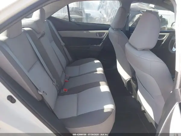 5YFBURHE5KP877707 2019 TOYOTA COROLLA - Image 8