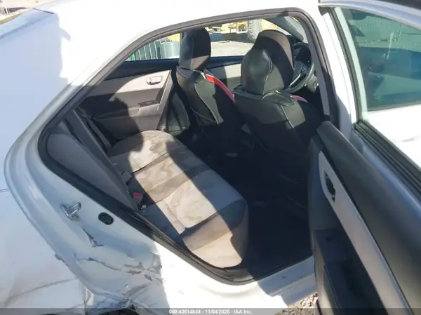 5YFBURHE5KP878176 2019 TOYOTA COROLLA - Image 8