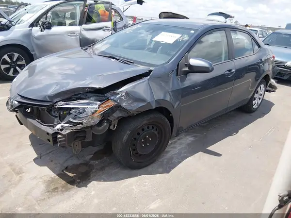 5YFBURHE5KP879313 2019 TOYOTA COROLLA - Image 2
