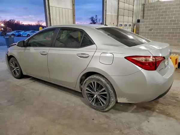 5YFBURHE5KP884124 2019 TOYOTA COROLLA - Image 2