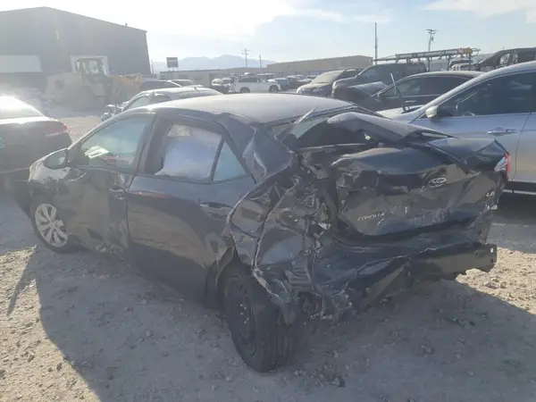 5YFBURHE5KP886195 2019 TOYOTA COROLLA - Image 2