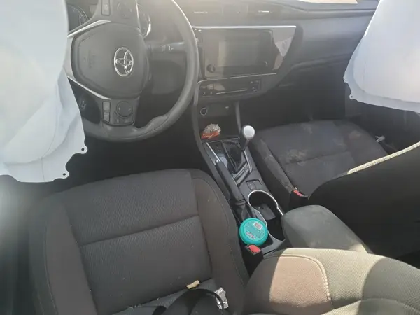 5YFBURHE5KP886195 2019 TOYOTA COROLLA - Image 8