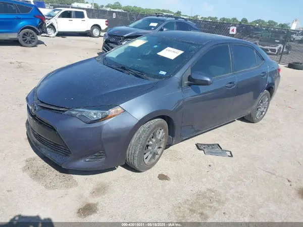 5YFBURHE5KP887086 2019 TOYOTA COROLLA - Image 2
