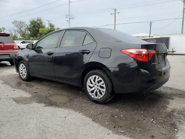 5YFBURHE5KP887914 2019 TOYOTA COROLLA - Image 2