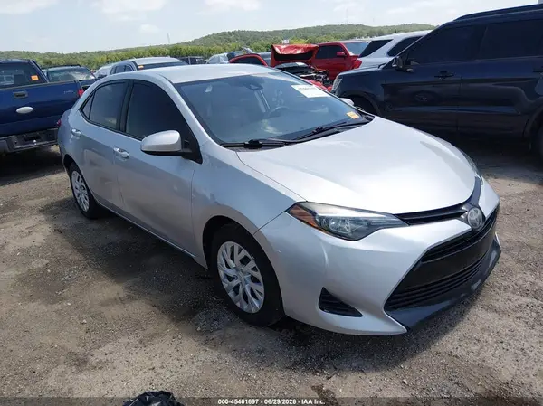 5YFBURHE5KP888187 2019 TOYOTA COROLLA - Image 1