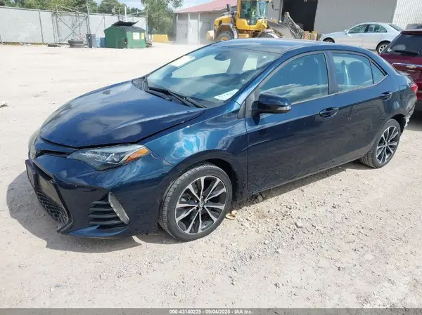 5YFBURHE5KP889999 2019 TOYOTA COROLLA - Image 2
