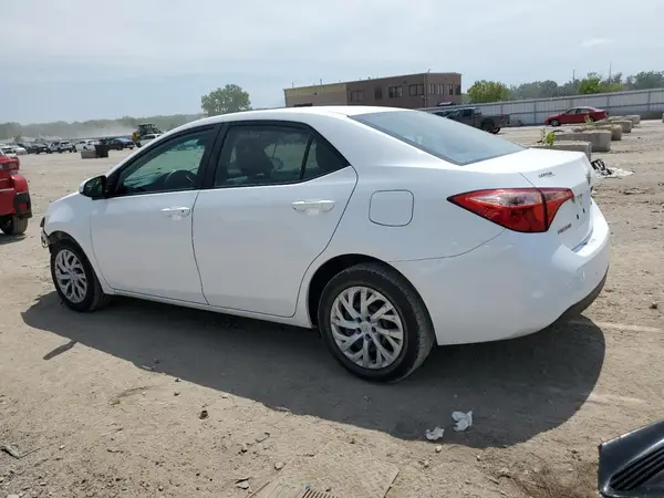 5YFBURHE5KP892692 2019 TOYOTA COROLLA - Image 2