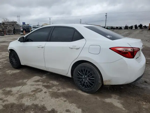 5YFBURHE5KP899447 2019 TOYOTA COROLLA - Image 2