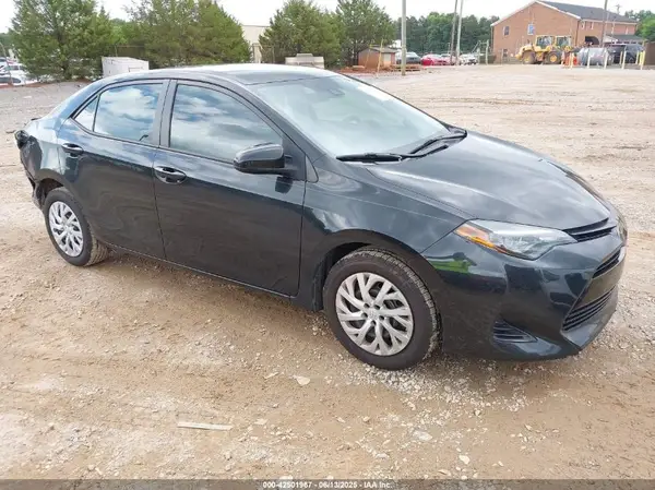 5YFBURHE5KP899948 2019 TOYOTA COROLLA - Image 1